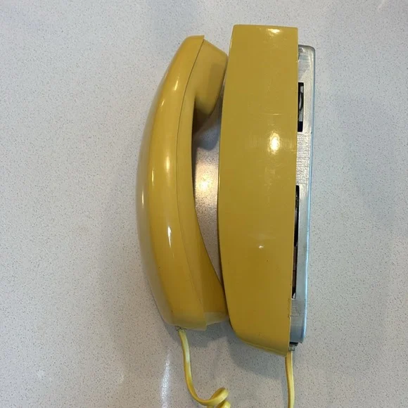 Vintage Western Electric Trimlin Yellow Rotary Wall Mount Phone - Picture 5 of 8